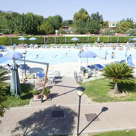 Apartmanhotel Borgomare 4*