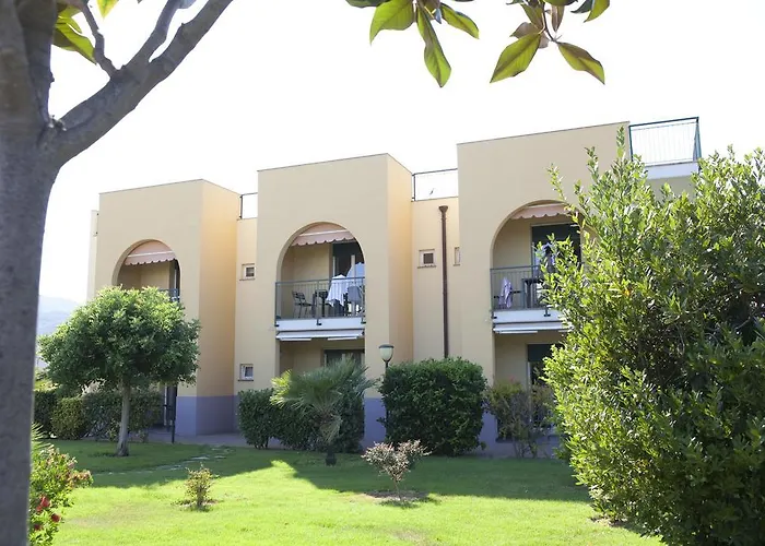 Aparthotel Borgomare 4*